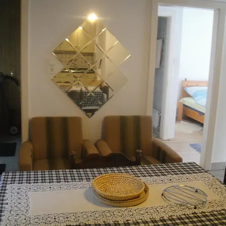 Appartement Apartman Kristaly *
