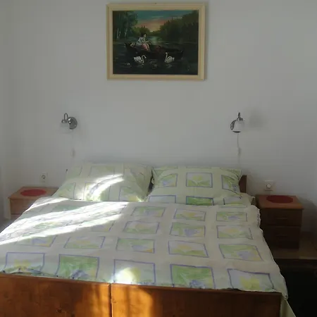 Apartman Kristaly